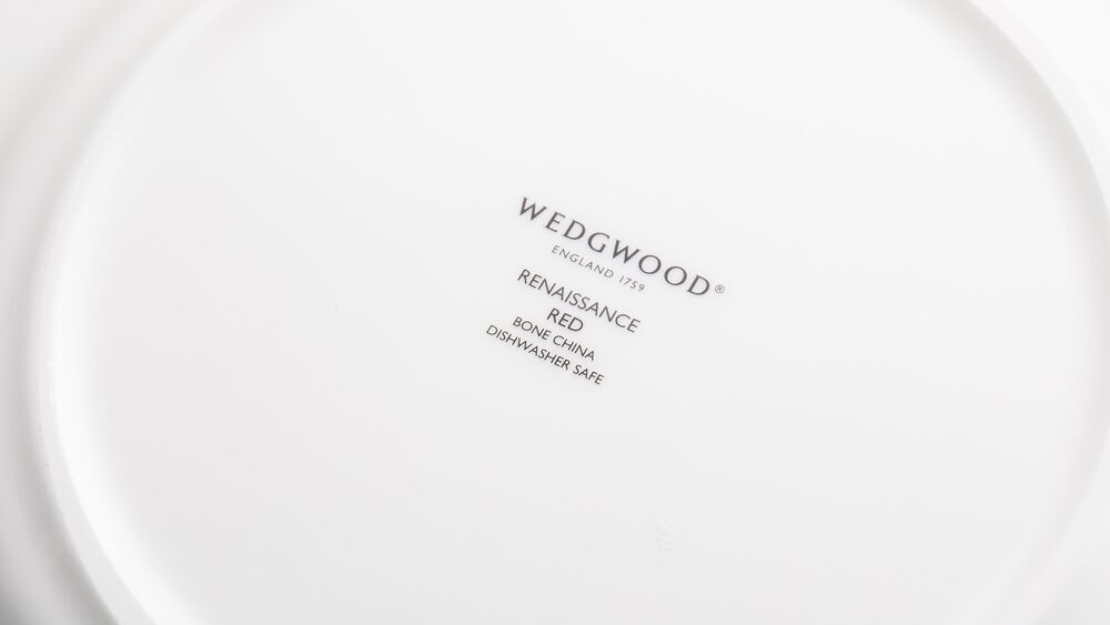 Тарелка закусочная Wedgwood Ренессанс 20 см, красная - фото 3