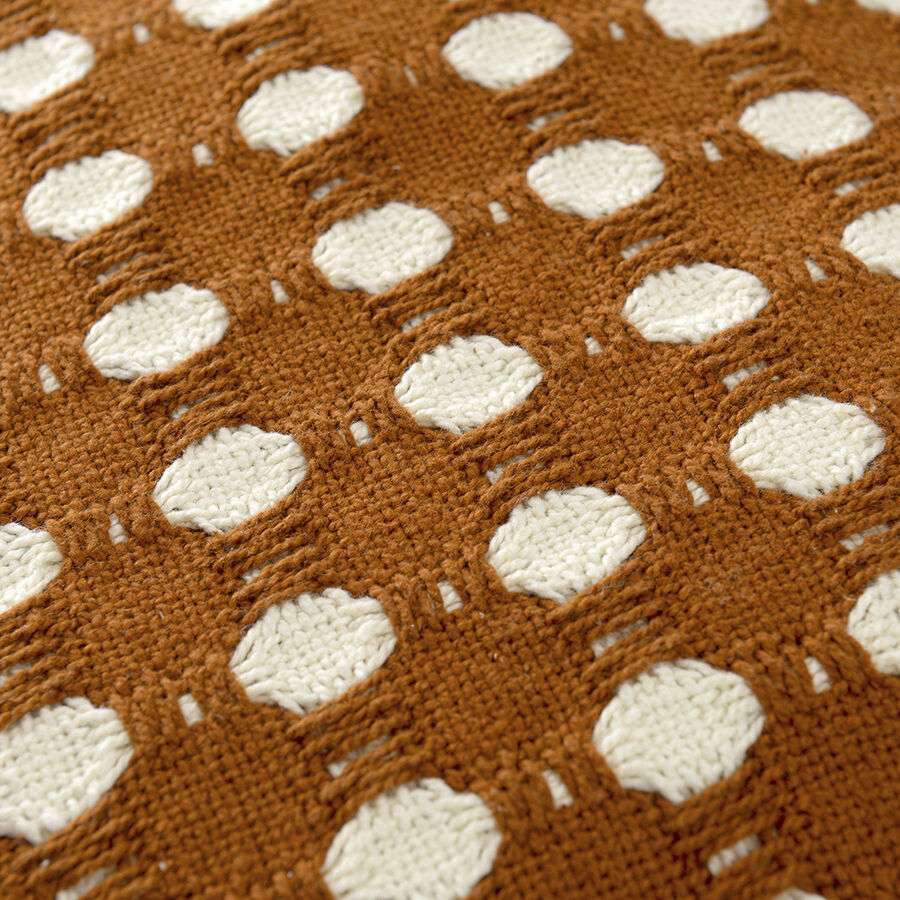 Чехол на подушку из хлопка Polka dots карамельного цвета из коллекции Essential, 40x60 см - фото 2