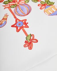 Скатерть круглая 168 см Новогодние игрушки, хлопок, белая с принтом, без мережки ,Mix and Match Home - фото 4