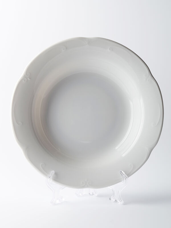 Тарелка глубокая суповая 22,5 см Белый Камелия, Cmielow