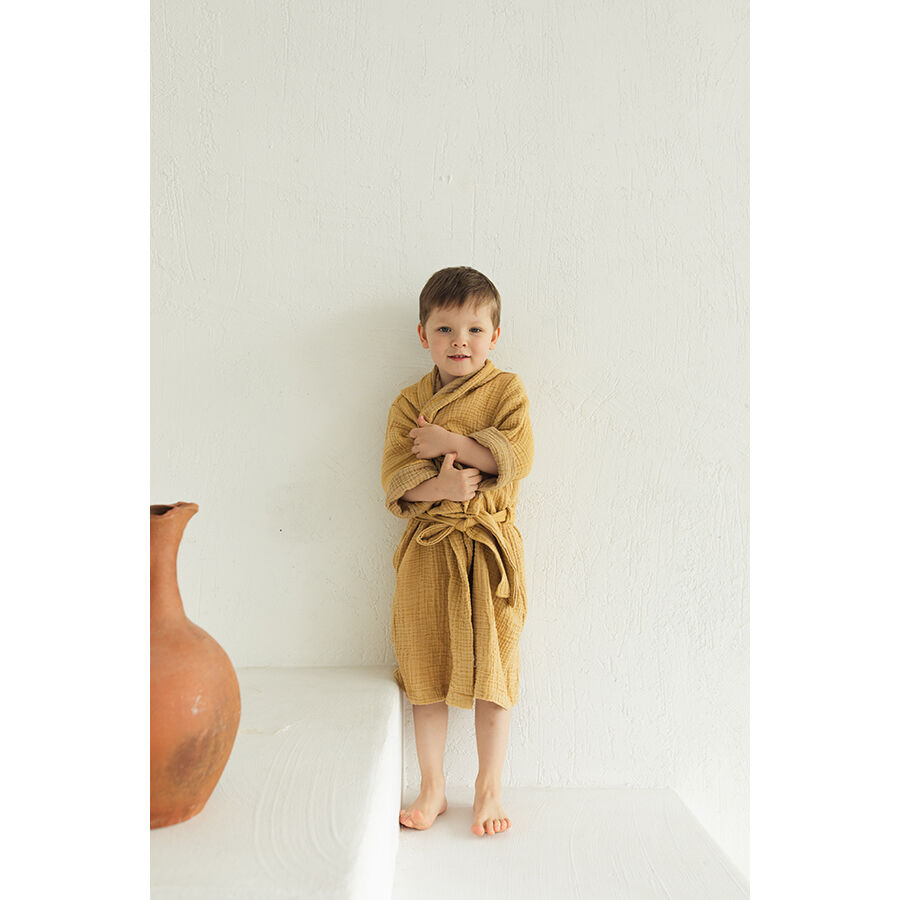 Детский халат из жатого хлопка горчичного цвета из коллекции Essential 18-24M - фото 2
