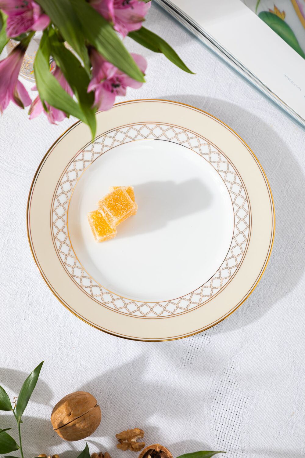 Тарелка закусочная Noritake Царский дворец, золотой кант 21 см - фото 4