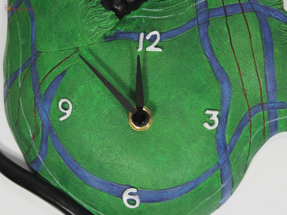 Настенные часы "Зелёная волынка" - фото 2