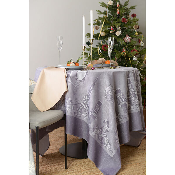 Скатерть из хлопка фиолетово-серого цвета с рисунком Щелкунчик, New Year Essential, 180х260см - фото 2
