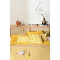 Чехол на подушку с принтом Twirl горчичного цвета из коллекции Cuts&Pieces, 30х50 см - фото 2