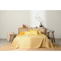 Чехол на подушку с принтом Twirl горчичного цвета из коллекции Cuts&Pieces, 30х50 см - фото 3
