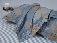 Комплект с 2 ЛЕТНИМи одеялами из печатного сатина 160х220 см-2 шт., простыня 240х260 см с навлочками 50х70-2 шт. - фото 3