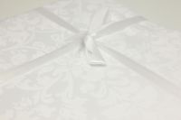 Скатерть прямоугольная "Жаккард Барокко" белая 150х210 см, водоотталкивающая - фото 6